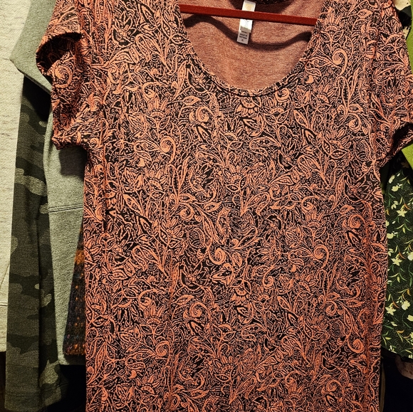 Lularoe Classic T Size XL EUC - Picture 3 of 5